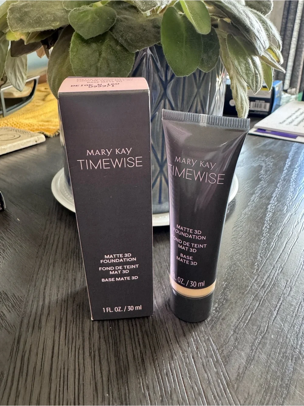 Beige W 100-Mary Kay Timewise Matte 3D Foundation